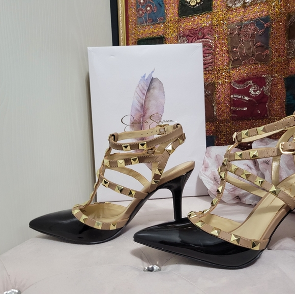 Jessica Simpson - Picture 2 of 4